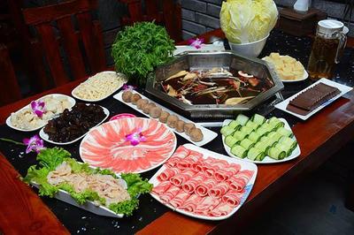 渝香居零加盟秘訣 以燜鍋為特色，打造差異化的重慶火鍋成功模式